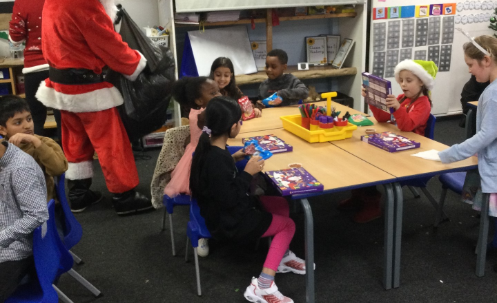 Image of Year 2 (Class 5) - Christmas Party