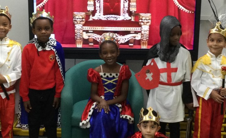 Image of Year 2 (Class 5) - Kings & Queens