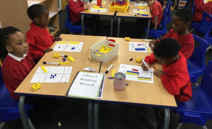 Image of Year 2 (Class 5) - Maths - Base 10