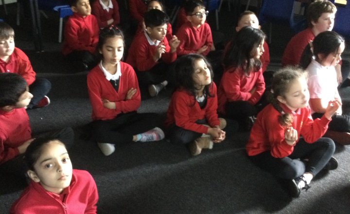 Image of Year 2 (Class 5) - R.E - How Buddhists Meditate