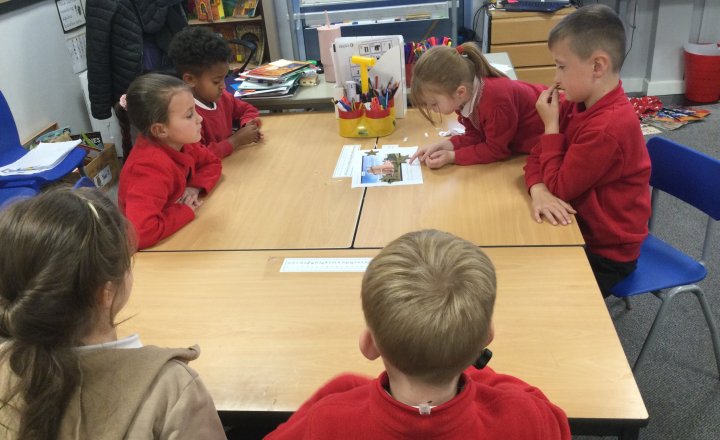 Image of Year 2 (Class 6) - History / Oracy - Castles and Voting