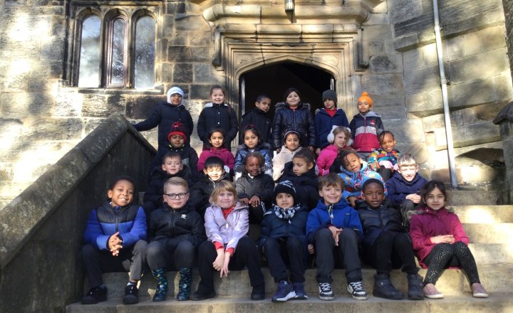 Image of Year 2 (Class 6) - History - Skipton Castle Trip
