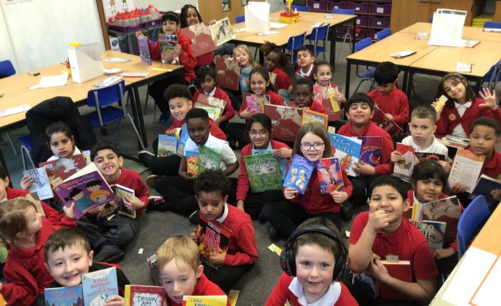 Image of Year 2 (Class 6) - World Book Day - Book Shop