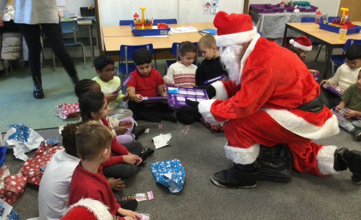 Image of Year 2 (Class 7) - Christmas Jumper Day & Party
