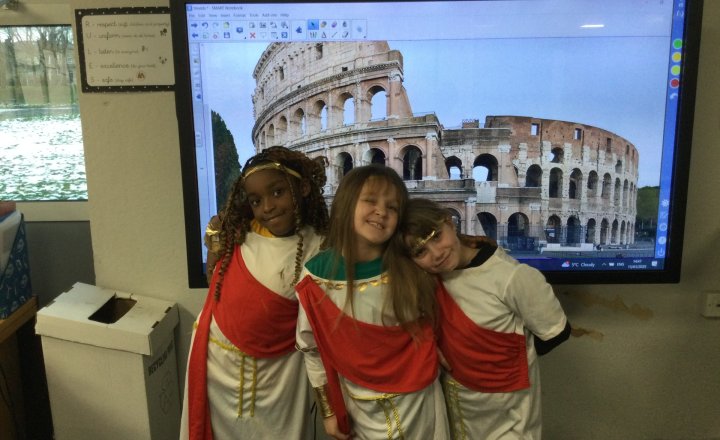 Image of Year 3 (Class 7) - History - Roman Day