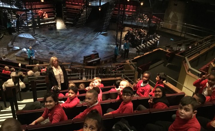 Image of Year 3 (Class 8) - Cultural Education - Theatre Trip