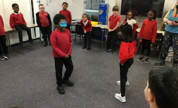 Image of Year 3 (Class 8) - Science - Grow to School