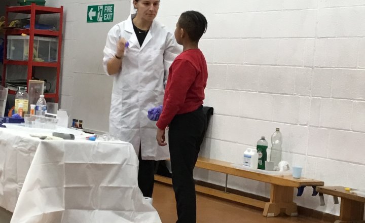 Image of Year 3 (Class 8) - Science Week Workshop