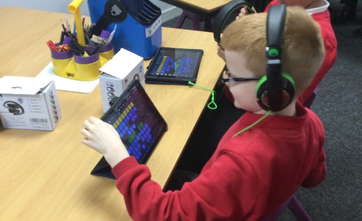 Image of Year 4 (Class 11) - Computing / Music - Garage Band Multi Track Composition