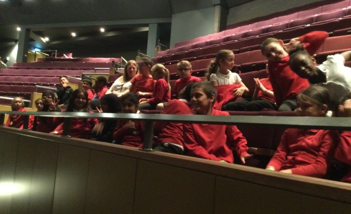 Image of Year 4 (Class 11) - History - Theatre Trip