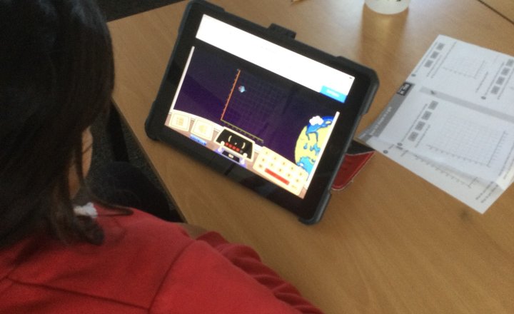 Image of Year 4 (Class 11) - Maths - Alien Invasion