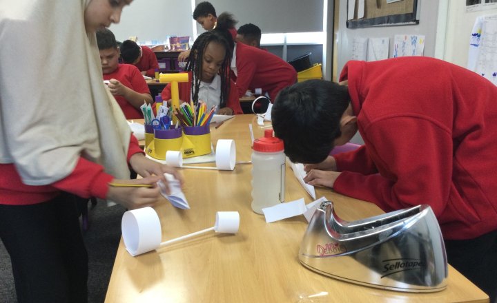 Image of Year 4 (Class 11) - Science - Curiosity