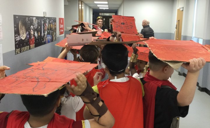 Image of Year 4 (Class 9) - History - Roman Day