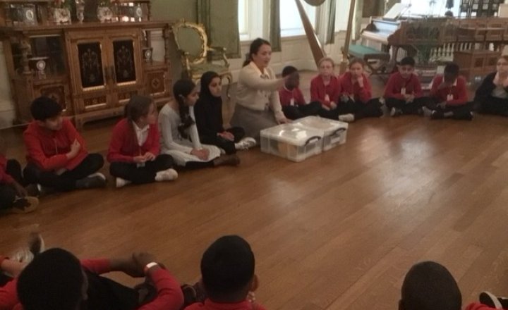 Image of Year 5 (Class 12) - History - Lotherton House Trip