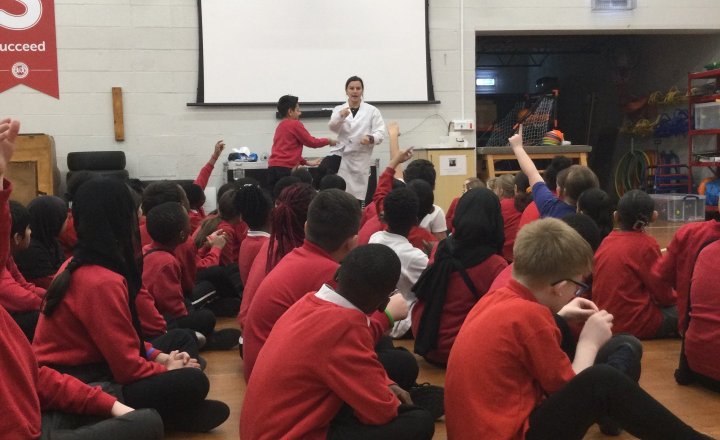 Image of Year 5 (Class 12) - Science Week Workshop