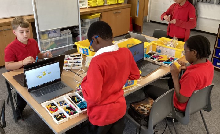 Image of Year 5 - Computing Club - Break Dancing Robots