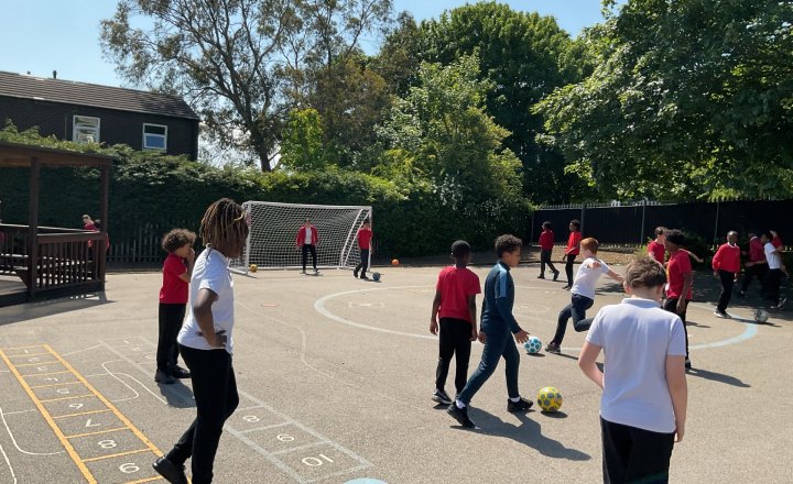 Image of Year 5 - P.E - Goalposts