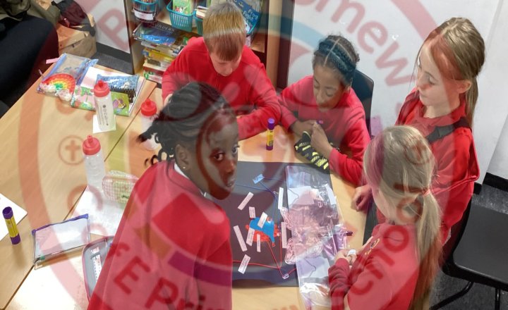 Image of Year 6 (Class 13) - Science - Labelling Heart Models