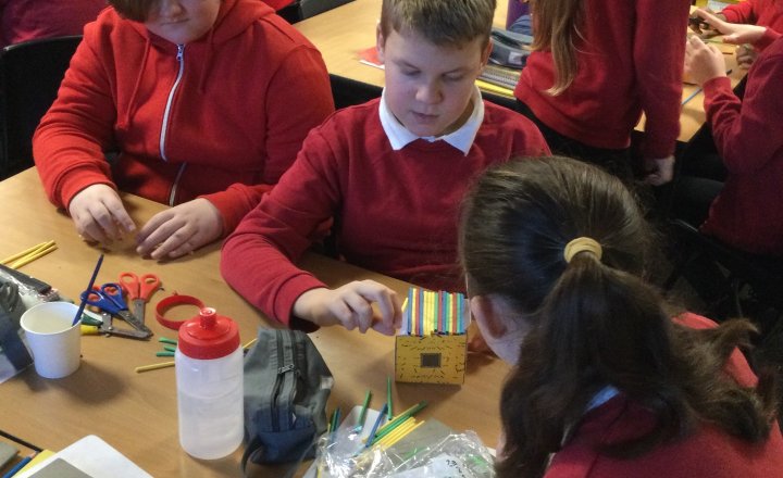 Image of Year 6 (Class 14) - R.E - Jewish Sukkah
