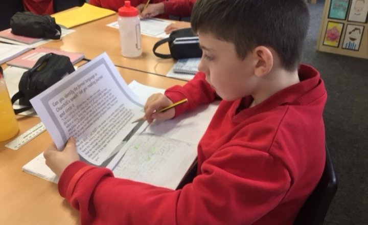 Image of Year 6 (Class 16) - English - Formal & Informal Language