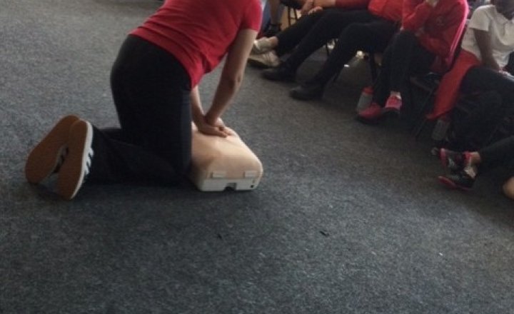 Image of Year 6 (Class 16) - PSHE - First Aid Training