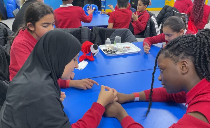 Image of Year 6 (Class 15) - Science - The Deep Trip