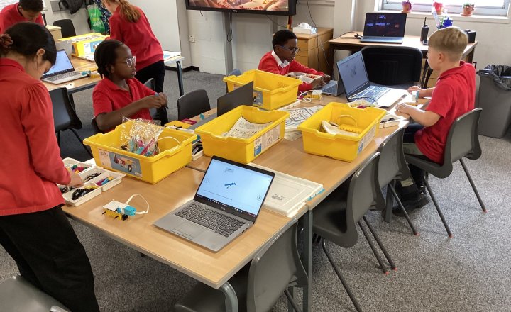 Image of Year 6 - Computing Club - Break Dancing Robots
