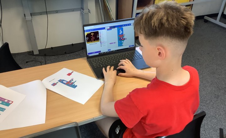 Image of Year 6 - ICT Club - Advanced Micro Bits