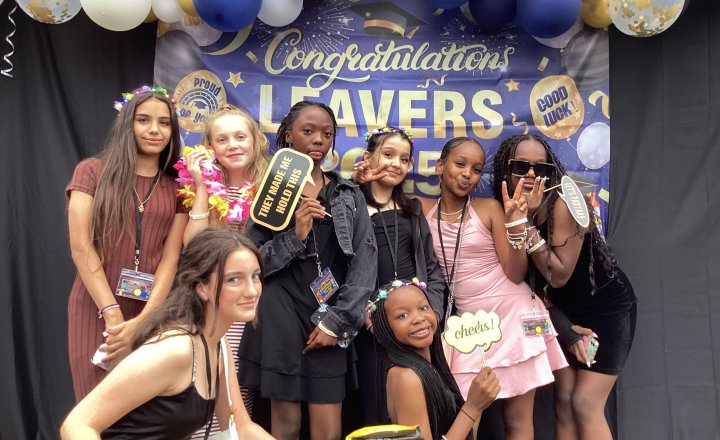 Image of Year 6 Leavers Pictures