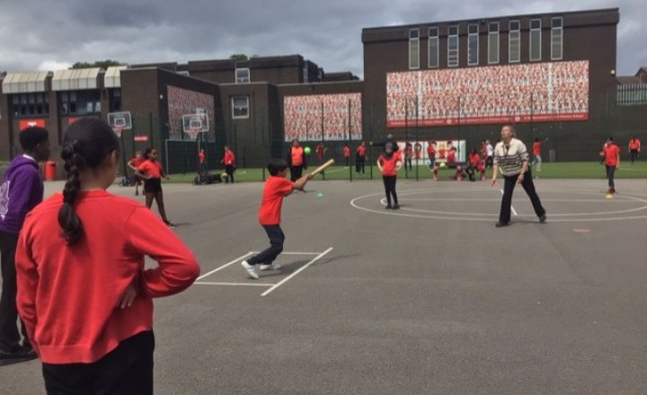Image of Year 6 - Lunchtime Sports