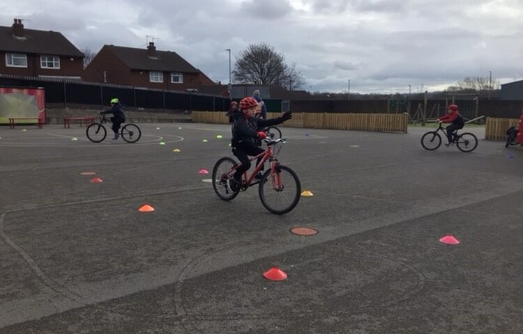 Image of Year 5 (Class 13) - Bikeability