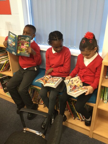 Image of Year 3 (Class 8) - Library Session