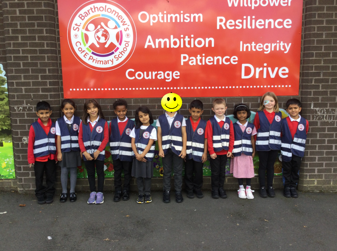 Image of Being Responsible - Lunchtime Helpers