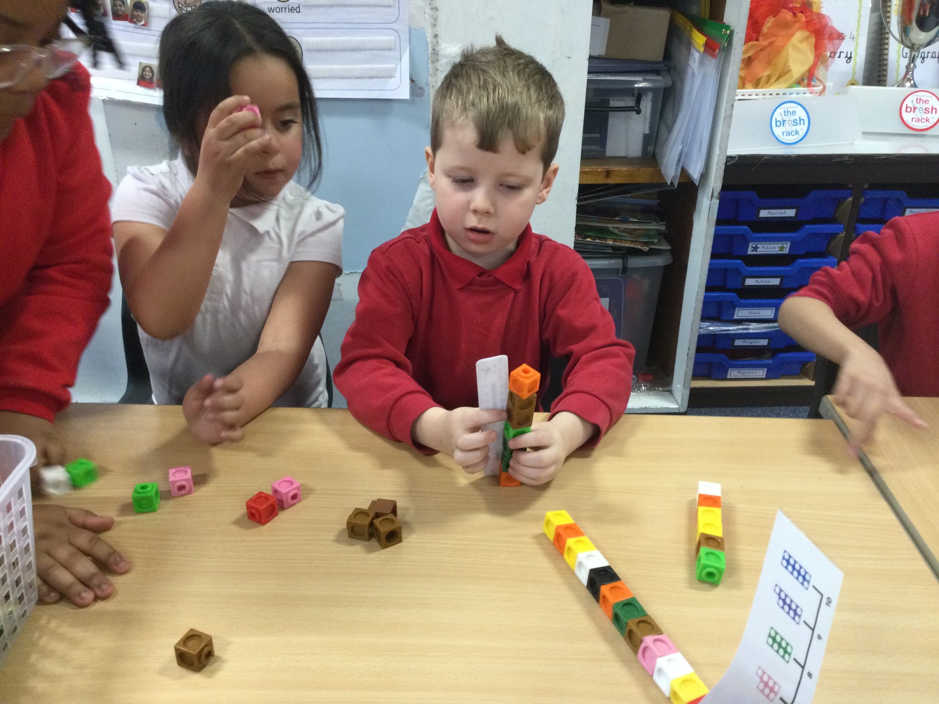 Image of Year 1 (Class 4) - Maths - Measuring Objects