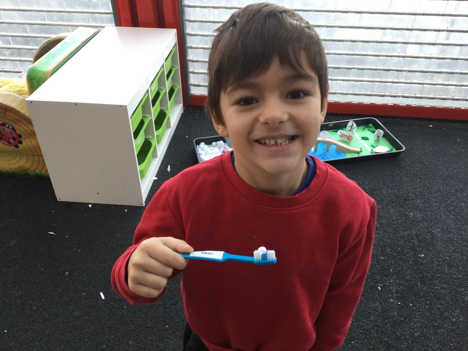 Image of Year 1 (Class 4) - PSHE - Teeth Brushing