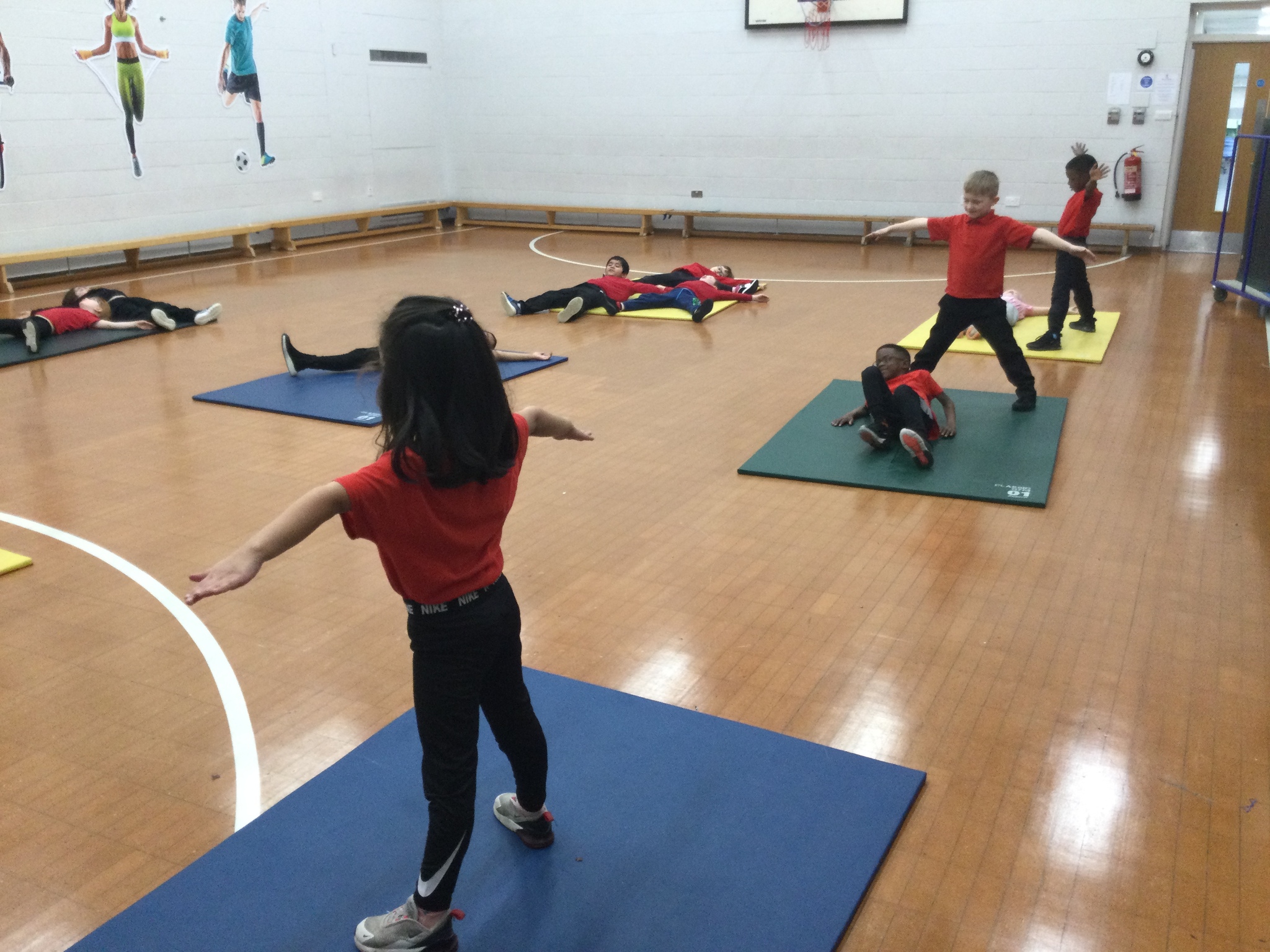 Image of Year 2 (Class 7) - Gymnastics