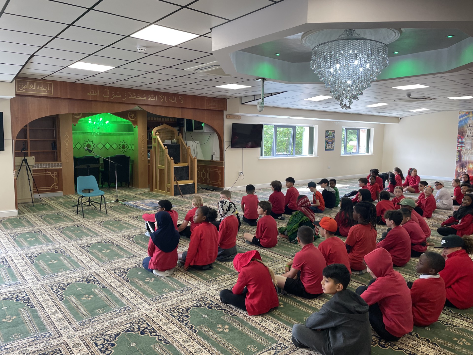 Image of Year 4 (Class 11) - Cultural Education - Mosque Visit