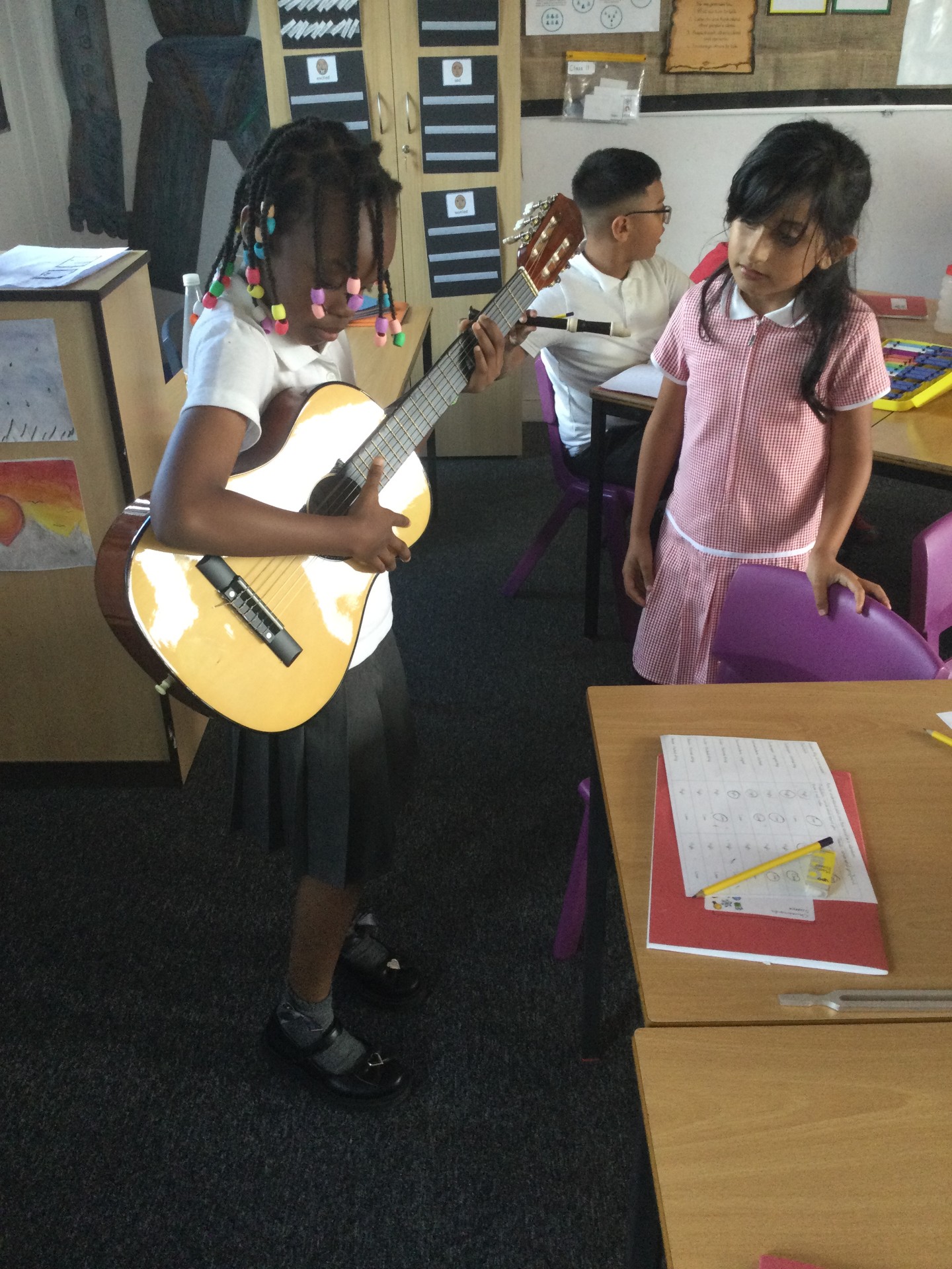 Image of Year 4 (Class 11) - Science - Pitch