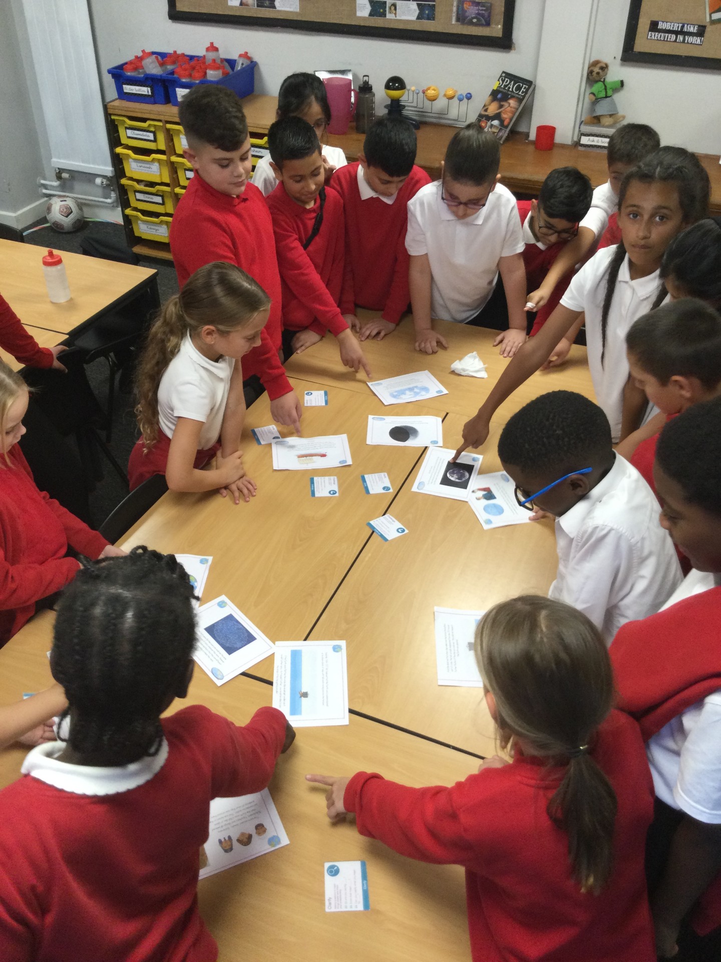Image of Year 5 (Class 12) - Oracy & Science - The Earth