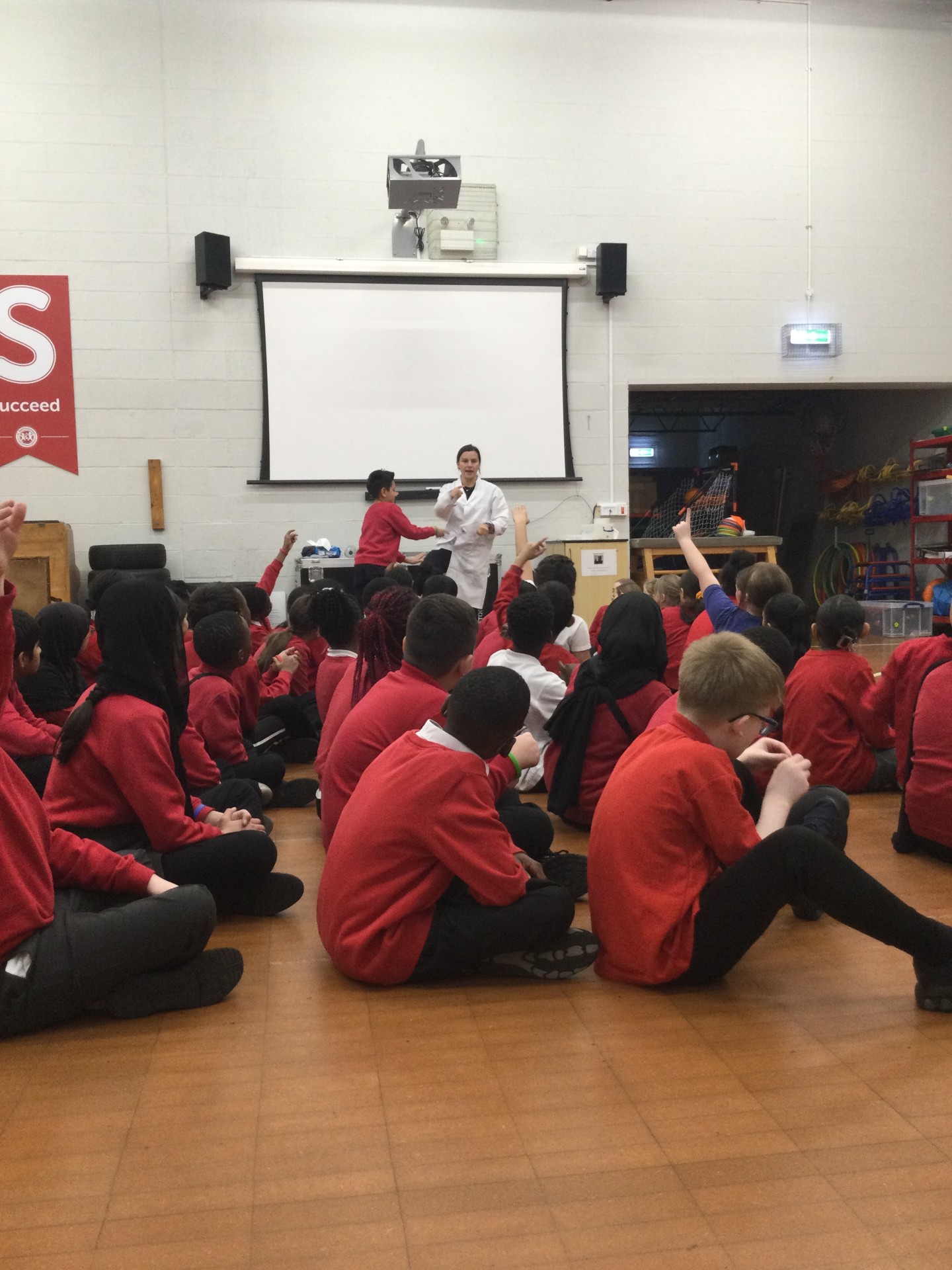 Image of Year 5 (Class 12) - Science Week Workshop