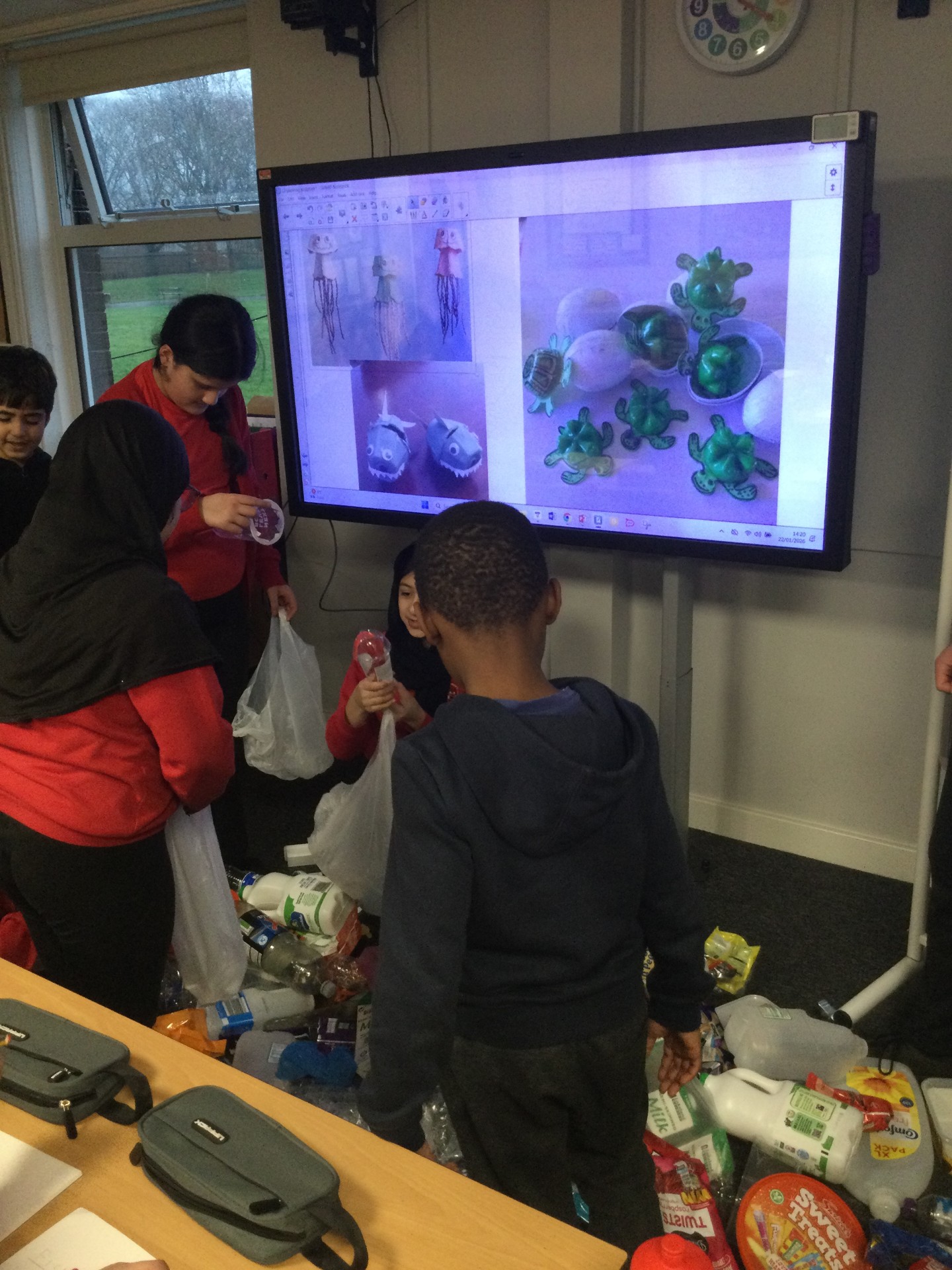 Image of Year 5 (Class 14) - Art - Plastic Choices for Art