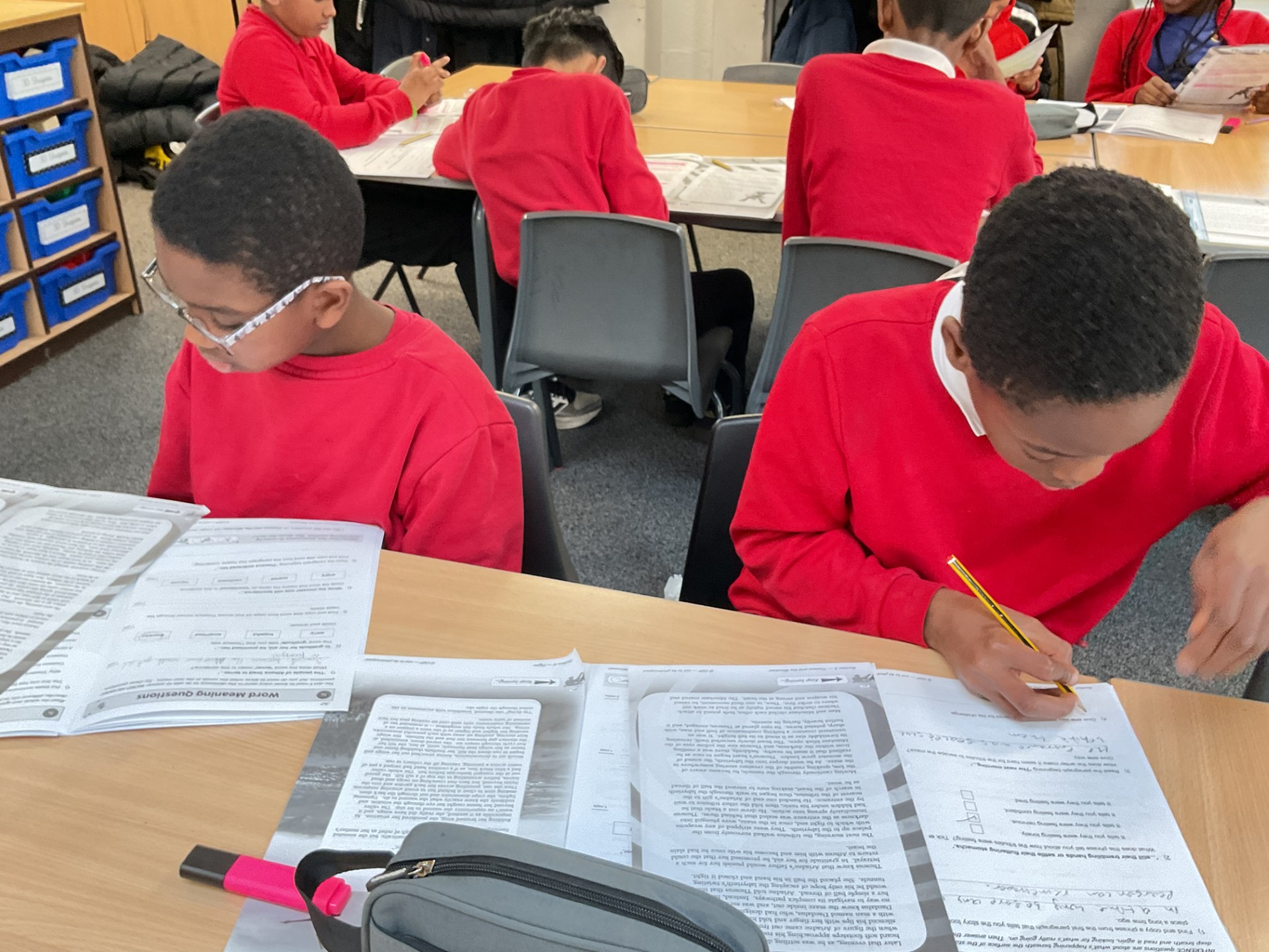 Image of Year 6 (Class 15) - English - Reading Comprehension