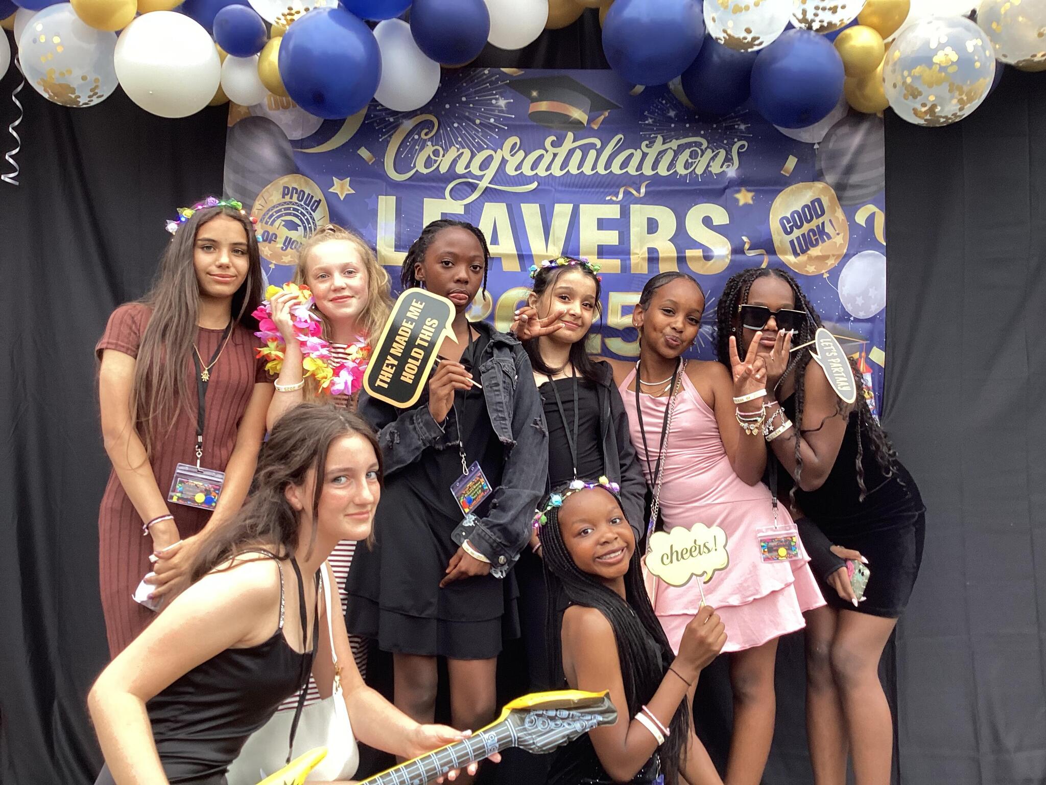 Image of Year 6 Leavers Pictures