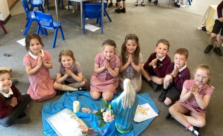 St Bede's, Reception class, celebrate the Month of Mary at St Bede's