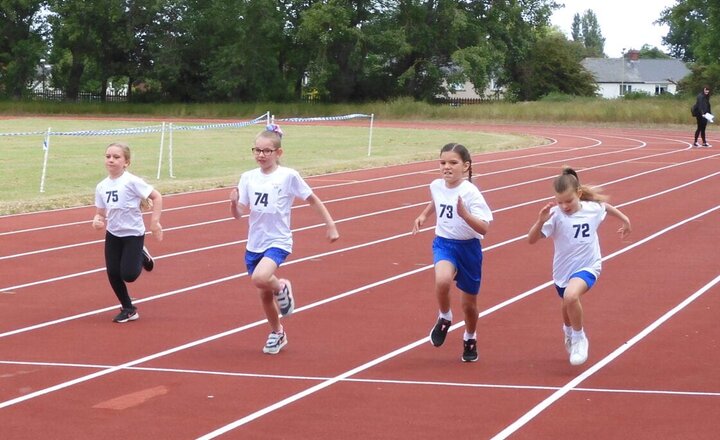 Image of Y3 Athletics at Monkton Stadium!