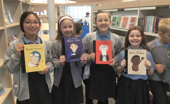 Image of Y5 Library Visit