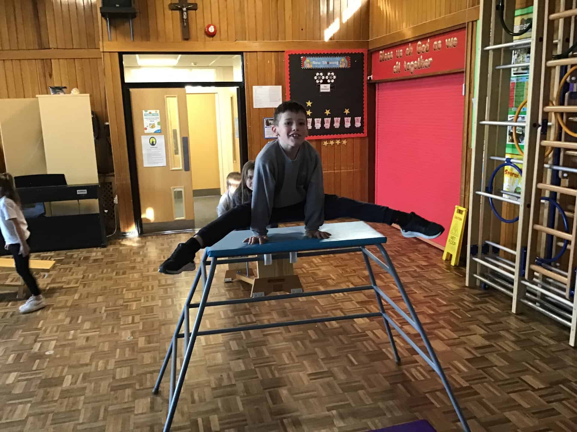 Image of Y3 Gymnastics – Symmetry & Asymmetry