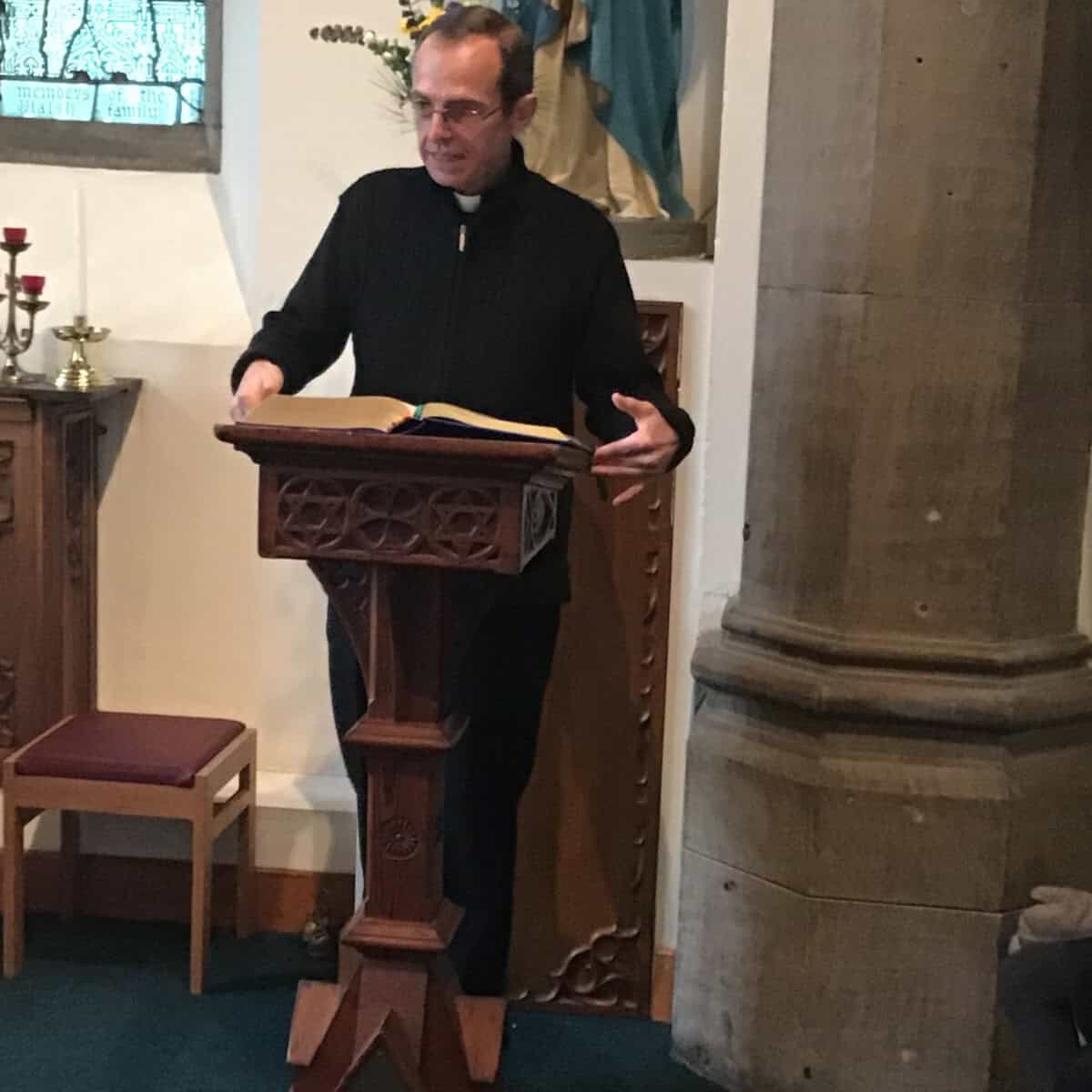 Image of Year 4 visit Fr Bill in church