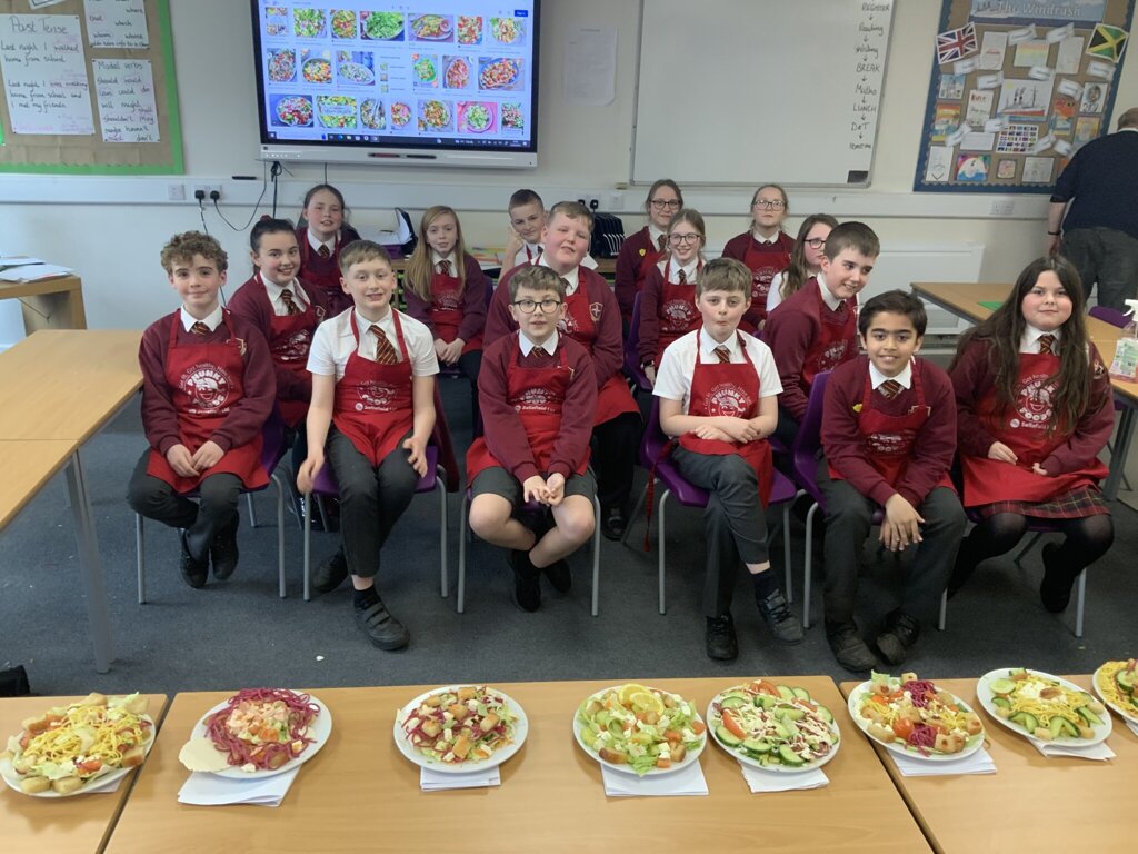 Image of Y6 Salad Making in D&T