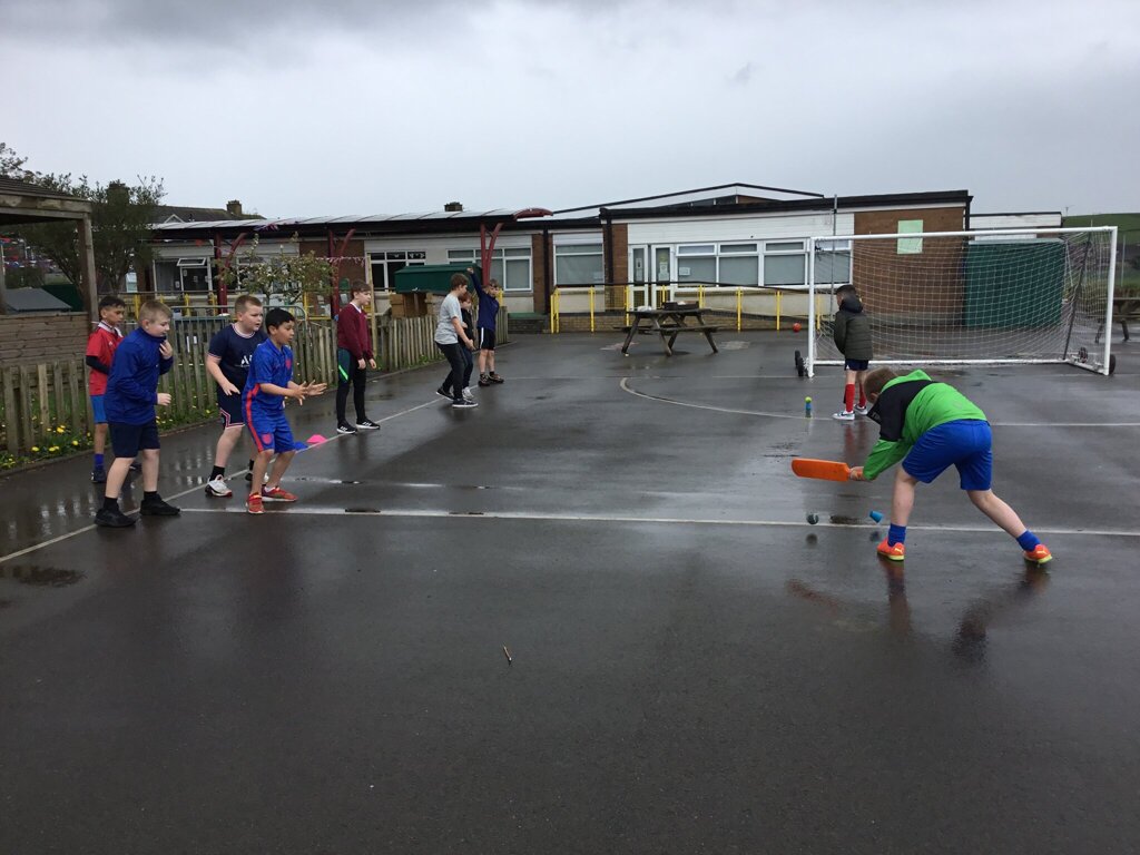 Image of Cricket Coaching in Y4